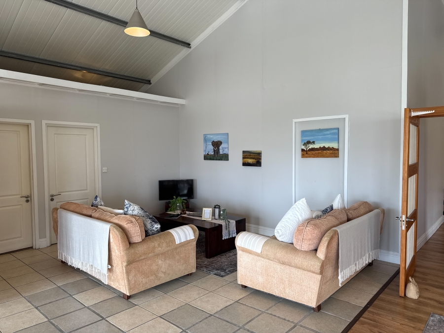 To Let 2 Bedroom Property for Rent in Knysna Central Western Cape